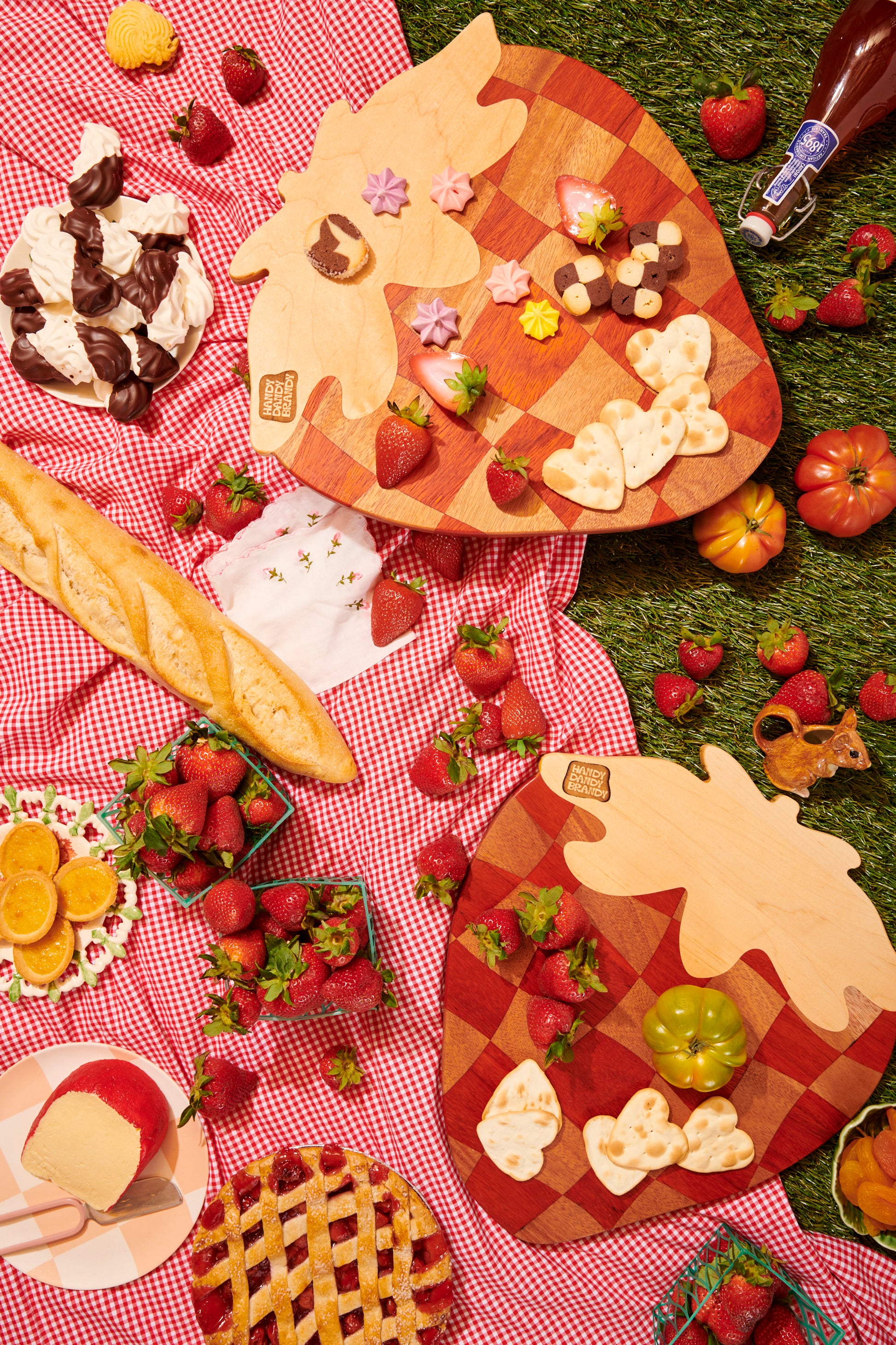 strawberry shaped cutting board
