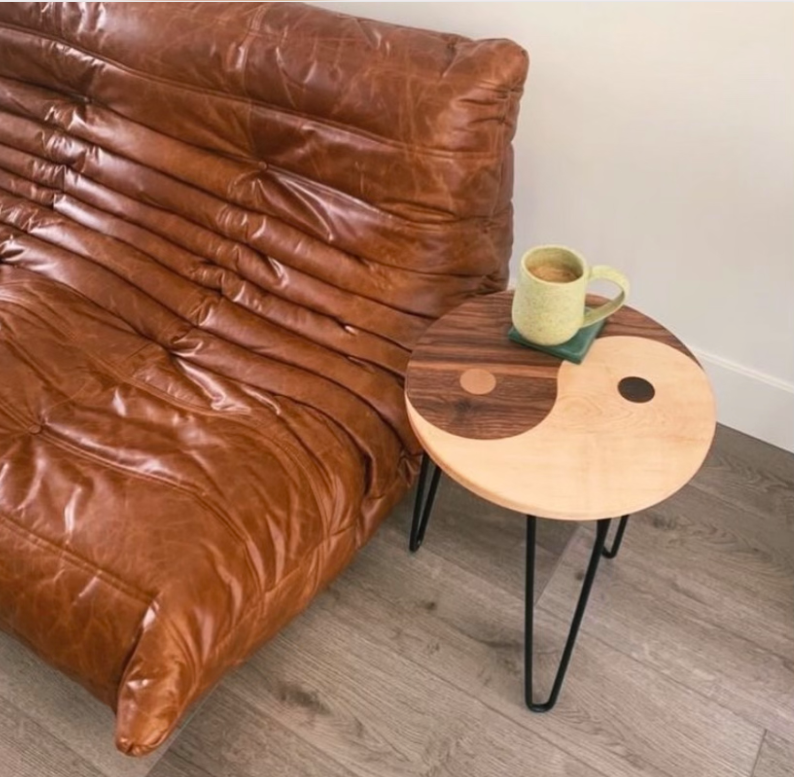 yin yang table