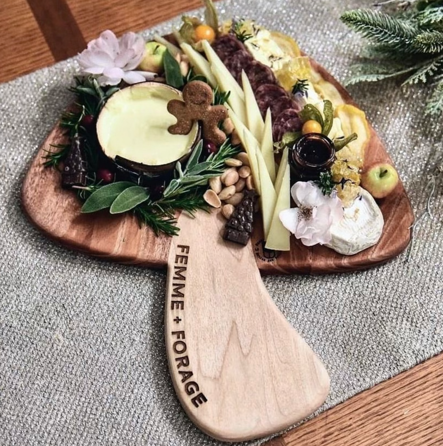 mushroom shaped cutting board made of mahogany and poplar